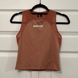 Mesh back Nike crop